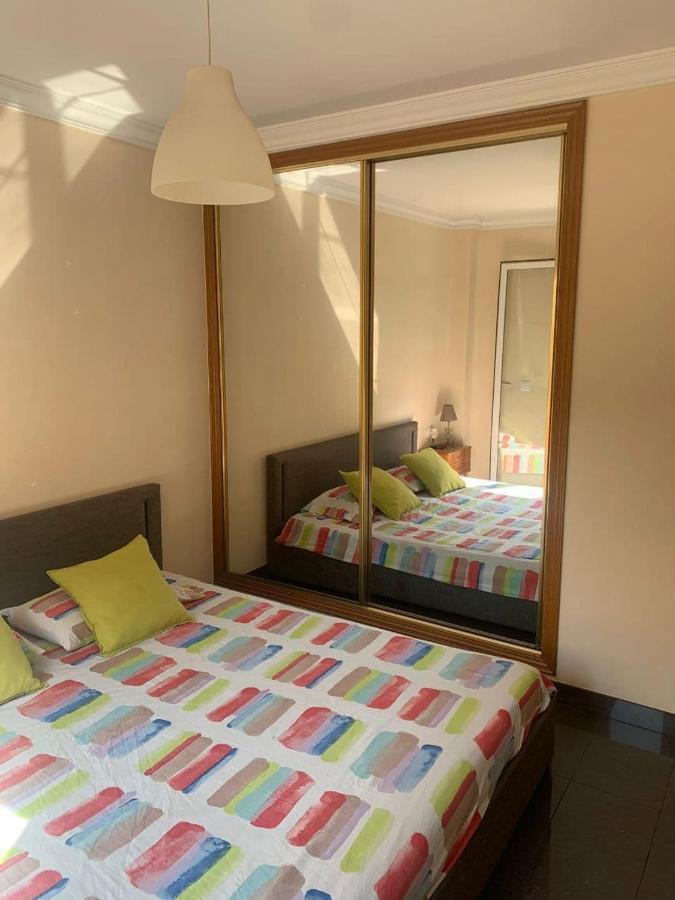 Habitación Céntrica en Casa de Familia Valenza Esterno foto
